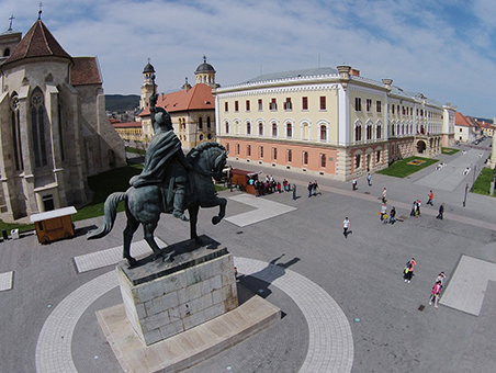 /assets/img/regiuni/Centru/proiecte/AB_Reabilitarea centrului istoric fortificatia de tip Vauban - zona interioara, POR 2007-2013.jpg